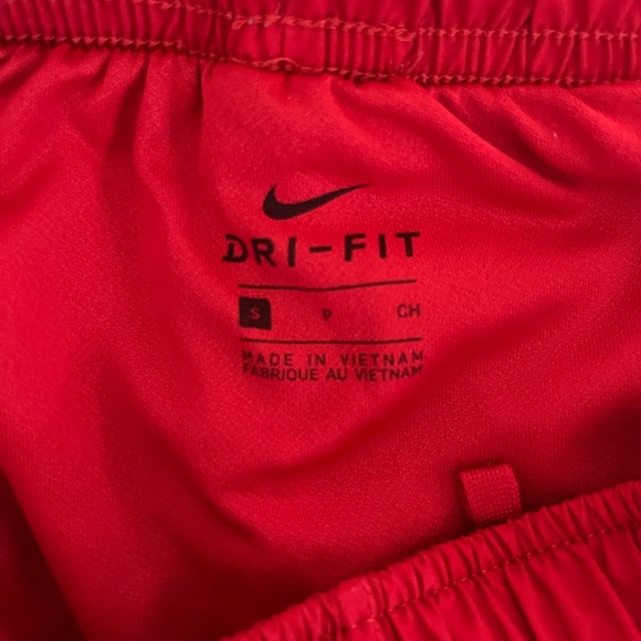 Nike shorts - Picture 3 of 3